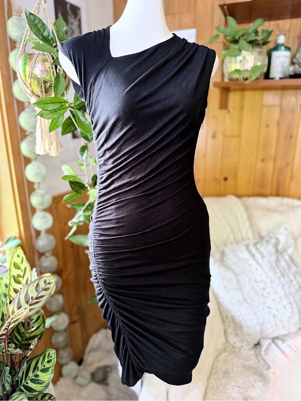 Halston Heritage Black Ruched Bodycon Midi Dress Size M Asymmetrical EUC